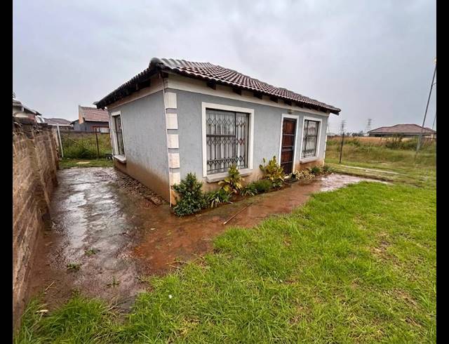 2 BEDROOM HOUSE FOR SALE IN VANDERBIJLPARK CE 4